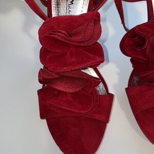 Anne Michelle WOMENS SHOES  heel SZ 8 New red suede